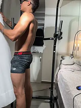 Paradise_boy__: απευθείας συνομιλία ΧΧΧ