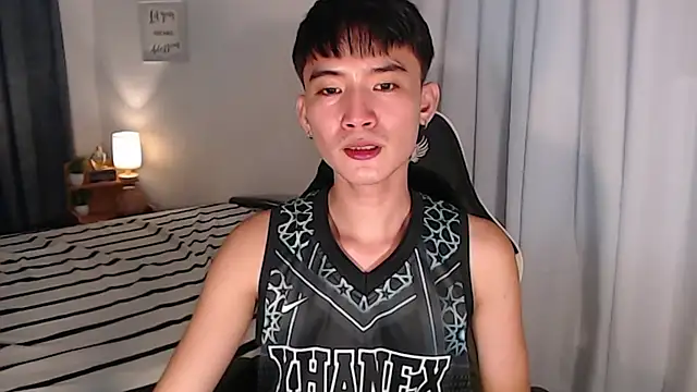 asian_dai Pertunjukan Webcam
