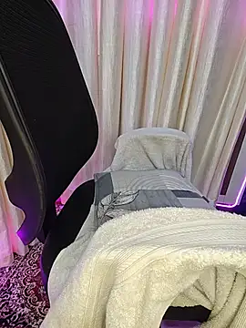 Curvy_Pooja 现场XXX聊天