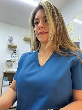 alicee16 – Naživo XXX chat