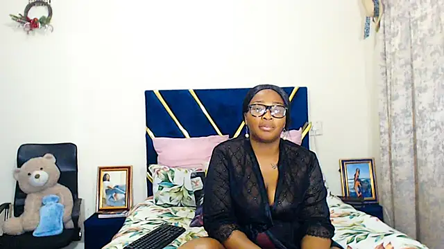 veronica1xxxn Live XXX chat