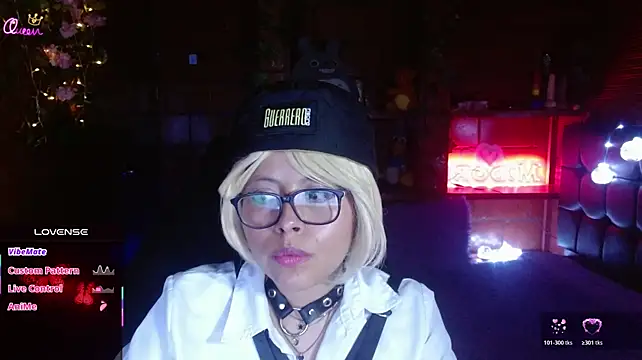 Chat +18 de MidoriQuiinn ao vivo
