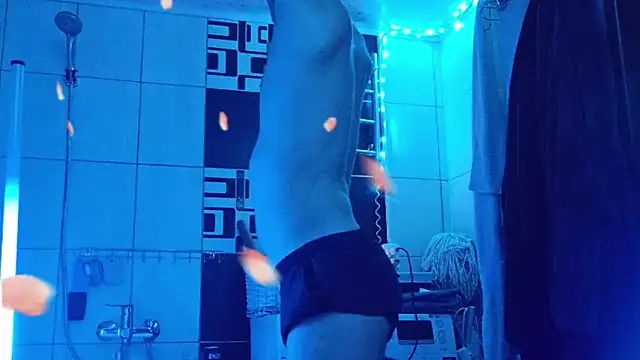 XXX chat uživo modela Vuitton