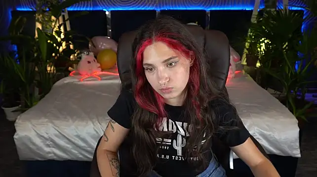 BabyFlowerr's Live XXX Chat