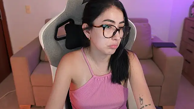 Chat +18 de anyacutex ao vivo
