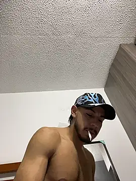 Taylor_DiamondBoy's Webcam Show