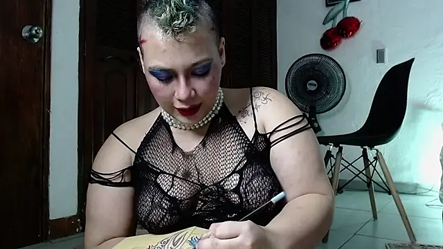 Chat XXX en directo de Cherry_vald