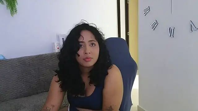 XXX chat uživo modela Valery__lovex