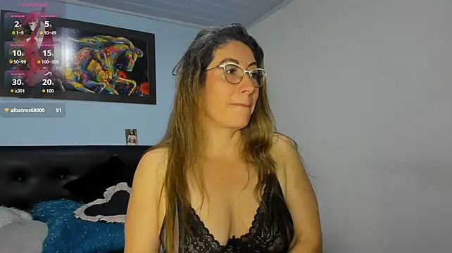 kaylaMinov_ Show in webcam