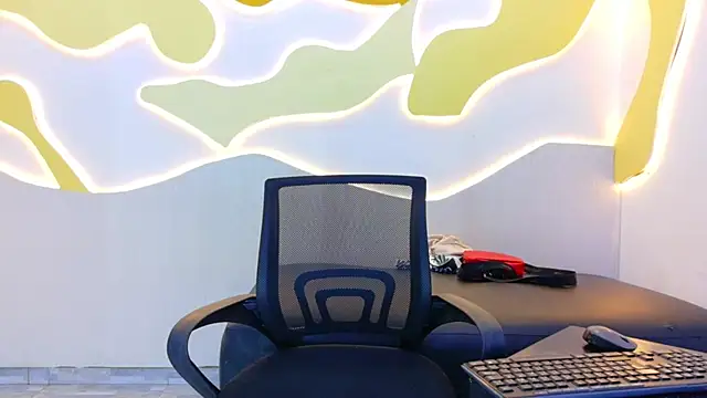 צ'אט XXX בשידור חי של GeorgBelz