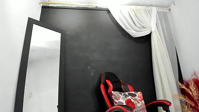 connywellss Chat XXX live
