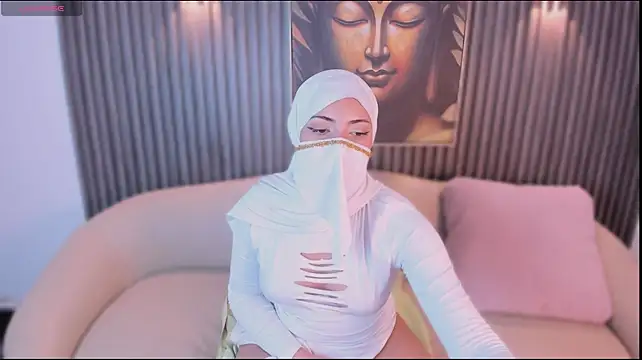 juli_thali's Live XXX Chat