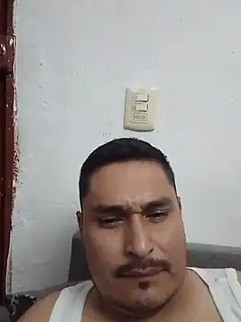 cristian112090 ওয়েবক্যাম শো