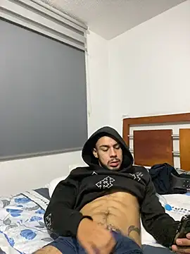 Taylor_DiamondBoyのライブXXXチャット