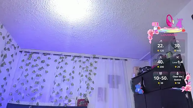 XXX chat uživo modela EmiliaRose1_