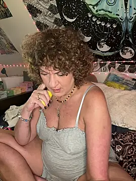 SuzyCatzz live XXX chat