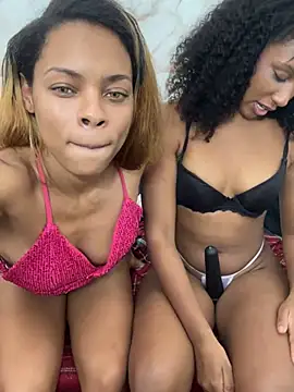 Chat +18 de Rebeca_Villar ao vivo