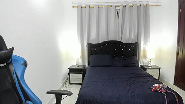 Debora_brown 现场XXX聊天