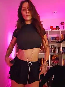 LilyOrion Adlı Modelin Canlı XXX Sohbeti