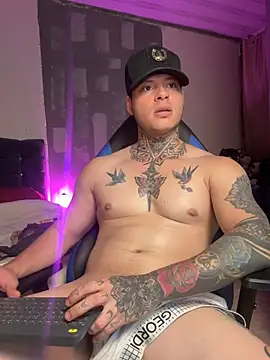 LuciusV Live XXX Chat