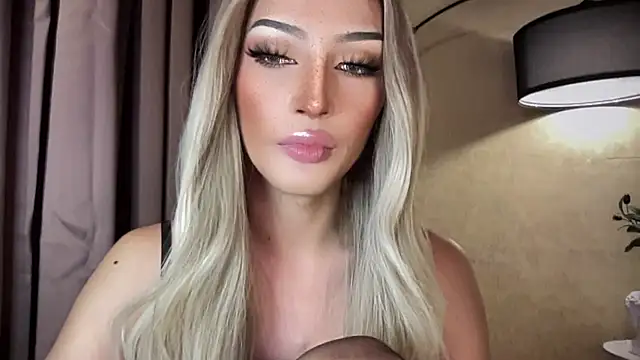 Alicegreenexx's Live XXX Chat