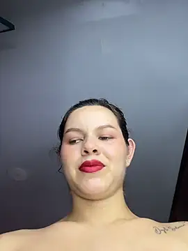 miacarrot Show in webcam
