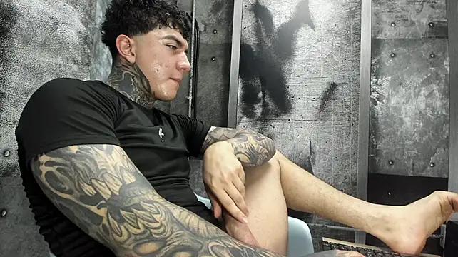 แชท XXX สดของ Gury_tattoo