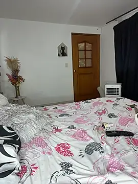 ELodie_19's Live XXX Chat