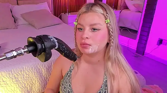 LolaAngellx XXX чат на живо