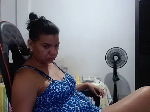 צ'אט XXX בשידור חי של Adriana_0312