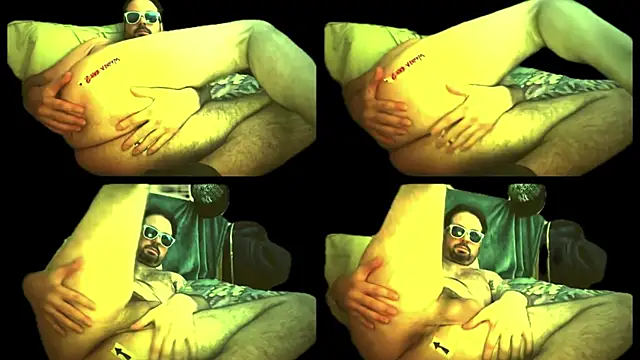 MrDaddy2121 webcam show