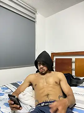 צ'אט XXX בשידור חי של Taylor_DiamondBoy