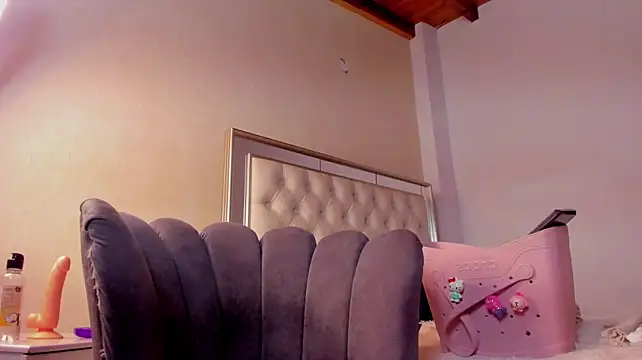kitty__bunny's Webcam Show