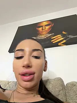 Chat +18 de BlueEyes_BB ao vivo