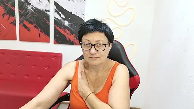 EmilyL0ve Live XXX-chat