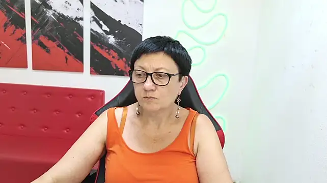 EmilyL0ve: απευθείας συνομιλία ΧΧΧ