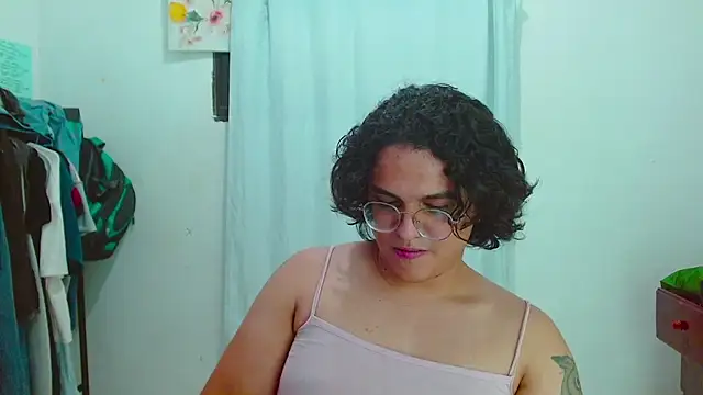 Czat XXX na żywo – Diane_exotic
