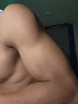 Jhonyblack_1 라이브 XXX 채팅