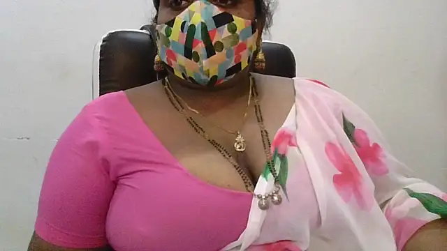 Divyahoty Live XXX-Chat