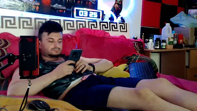 Chat XXX Live Hugec0ck007