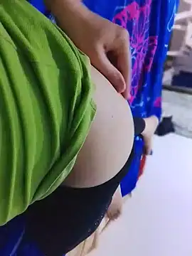 Banouti_23 Adlı Modelin Web Kamerası Şovu