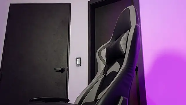 eren_jeagern Webbikameraesitys