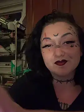 XXX chat uživo modela CurvyTrans2002