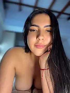 I_AM_SOPHIE_ Adlı Modelin Canlı XXX Sohbeti