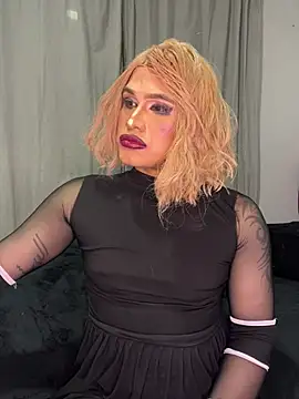 Melania_ferr Adlı Modelin Canlı XXX Sohbeti