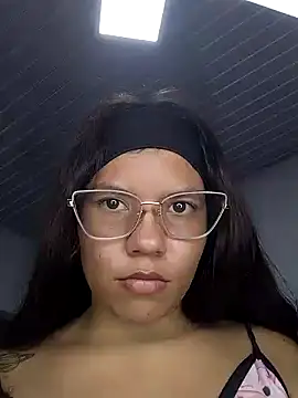 thailinw Chat XXX live