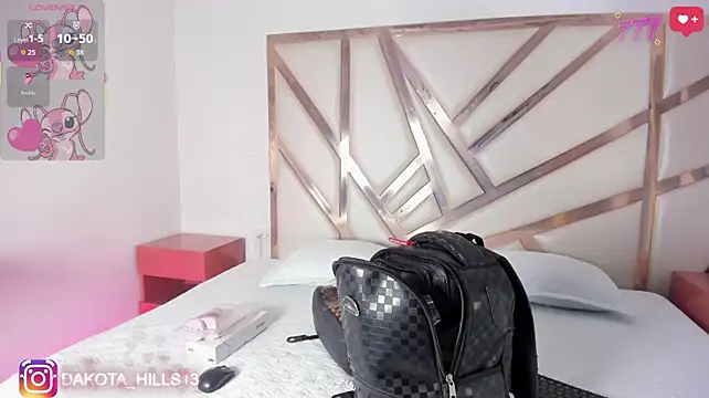 Dakota_Hills' Live XXX Chat