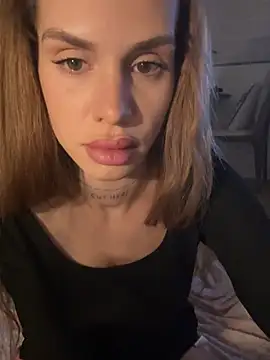 EmiliaCatalina Webcam-Show