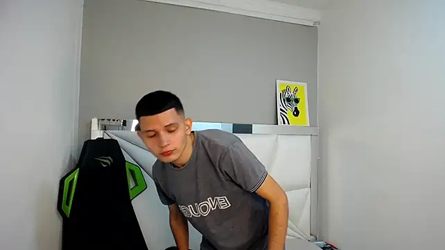 Pov_man777 élő XXX-chatje