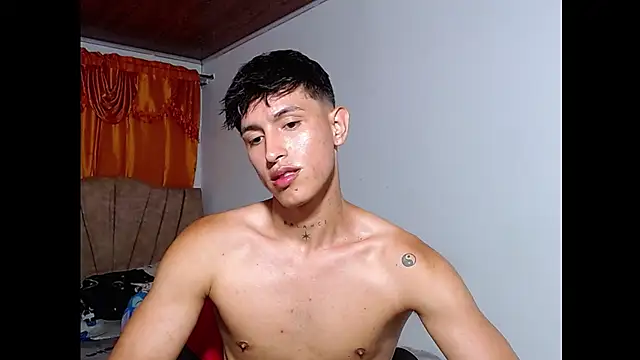 rowanbig's Live XXX Chat